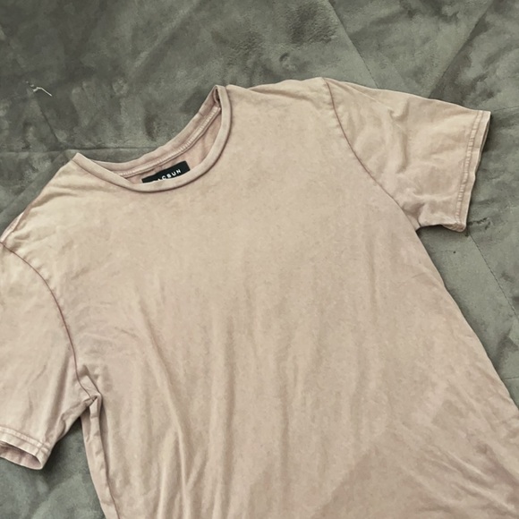 PacSun Longer Fit T - Size M - Picture 2 of 4